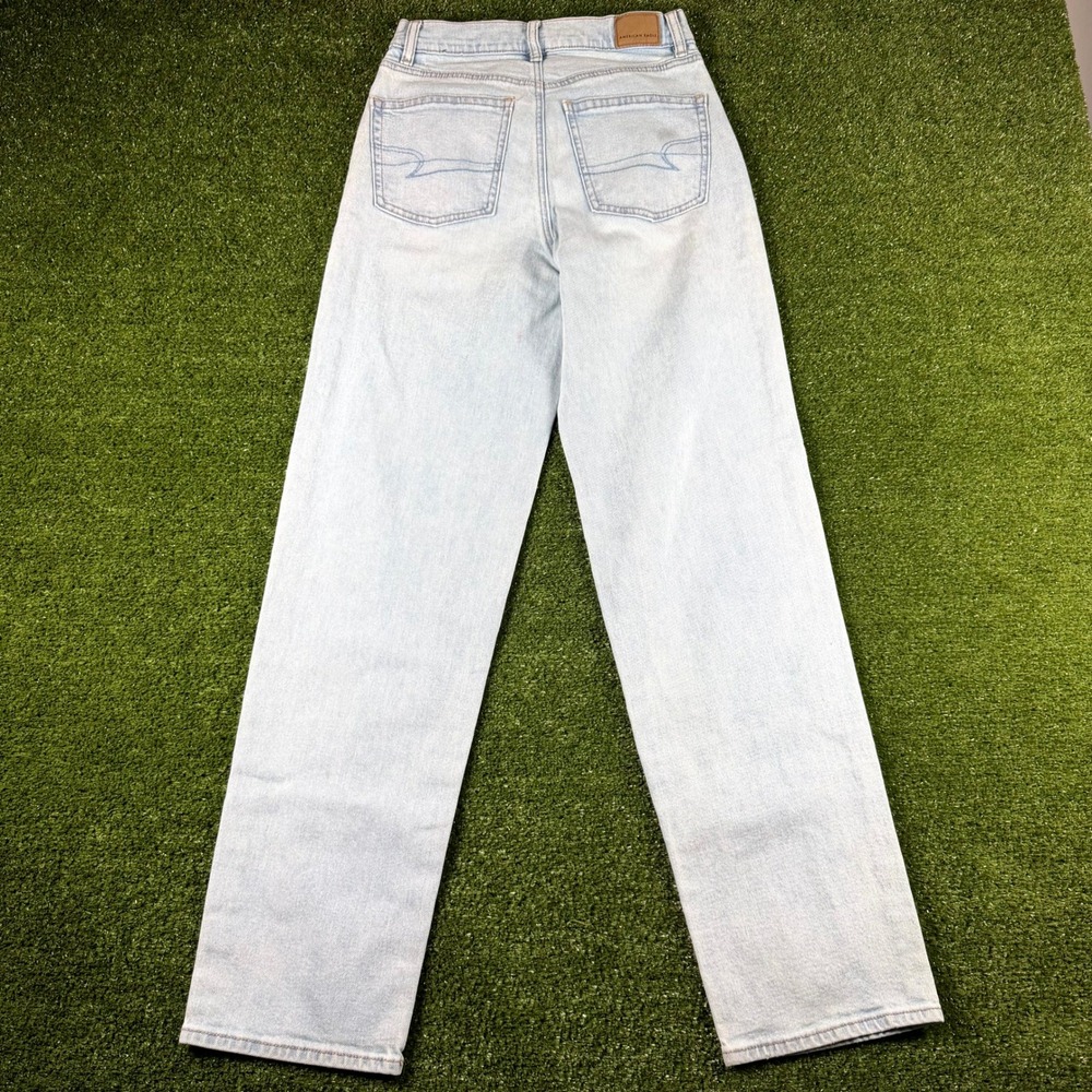 American Eagle Strigid High Waisted Straight Leg Jeans Light Wash Blue 2 Regular